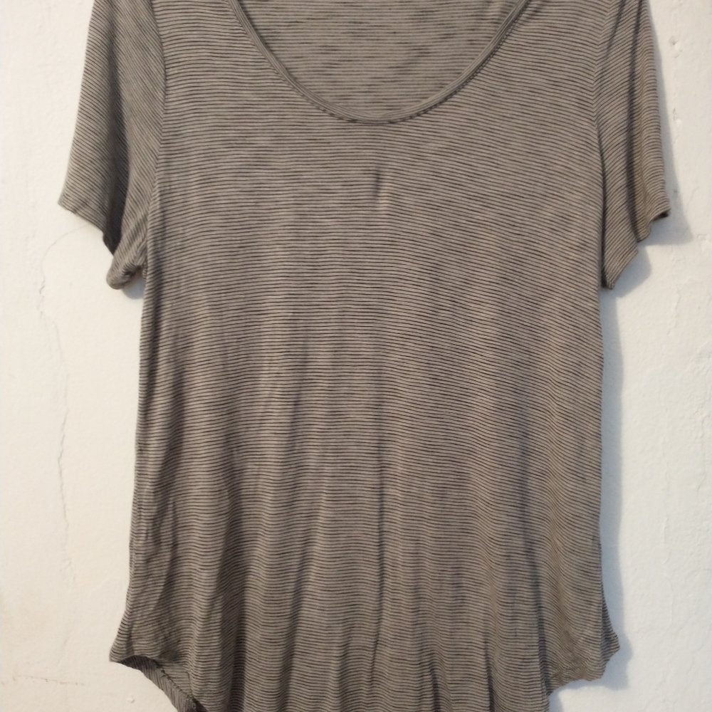Old Navy Grey Shirt